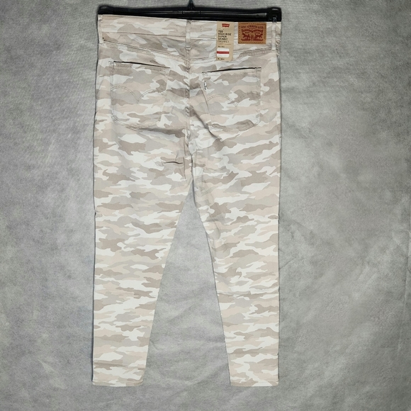 Levi's 720 High Rise Skinny Cropped Jeans - Picture 4 of 11